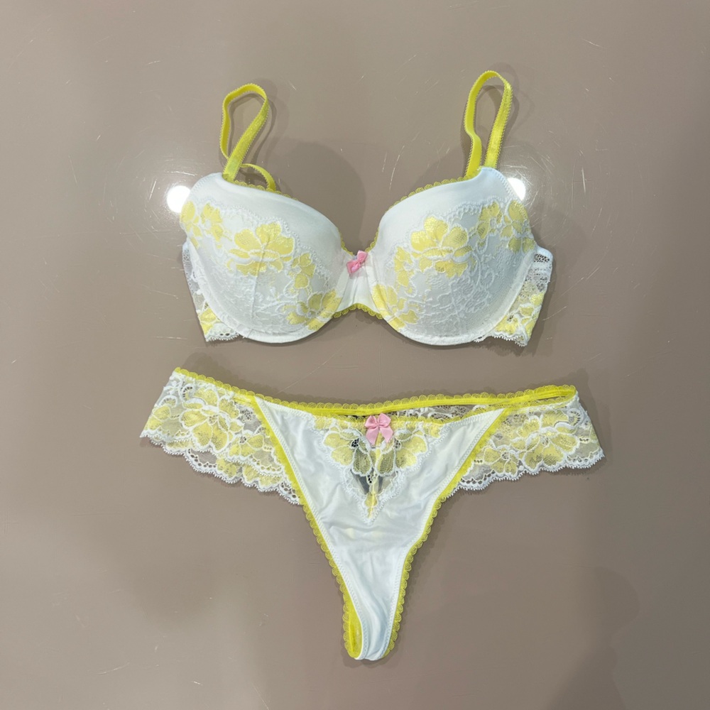 Adore Me Yellow and White Floral Bra and Thong set